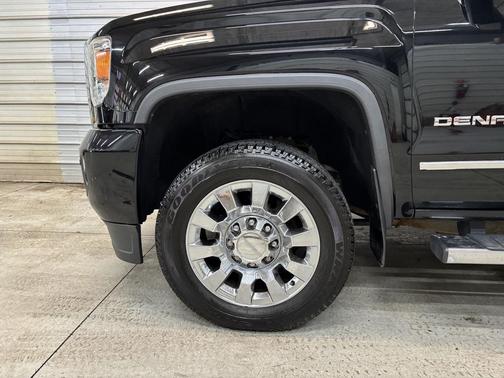 2015 GMC Sierra 2500 Denali
