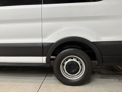 2020 Ford Transit-150 XL