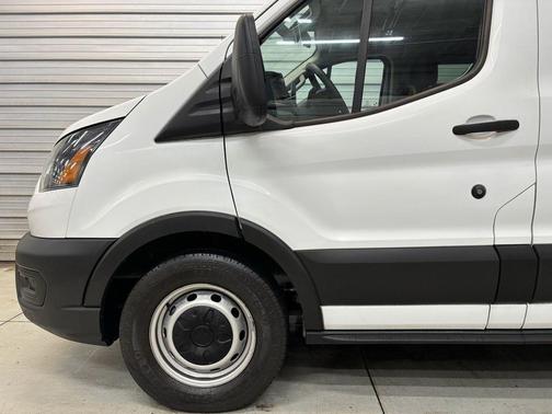 2020 Ford Transit-150 XL