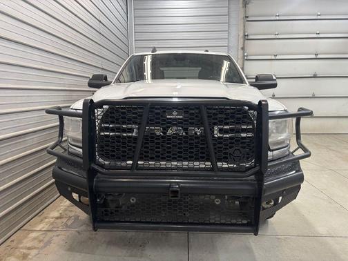 Bright White Clearcoat 2022 RAM 2500 Lone Star Crew Cab 4x4 8' Box