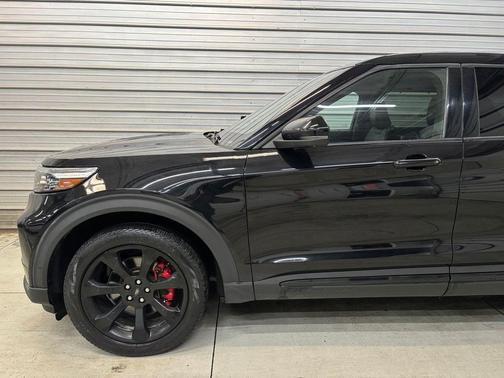 Agate Black Metallic 2021 Ford Explorer ST