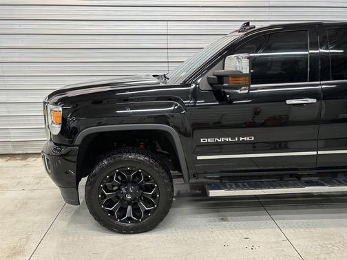 2017 GMC Sierra 2500 Denali