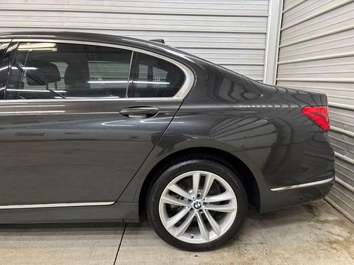 Dark Graphite 2018 BMW 750 i xDrive