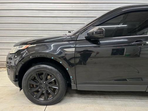 Santorini Black Metallic 2016 Land Rover Discovery Sport SE