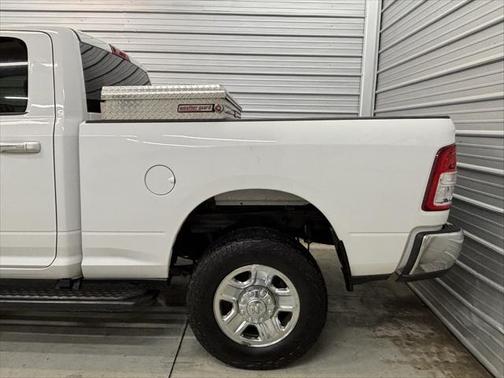 2019 RAM 2500 Big Horn Crew Cab 4x4 6'4' Box