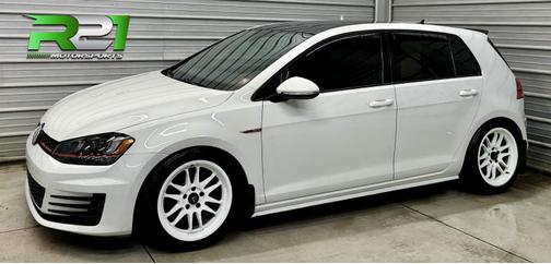 2017 Volkswagen Golf GTI 2.0T SE 4-Door
