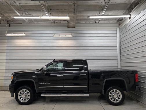 2016 GMC Sierra 2500 Denali