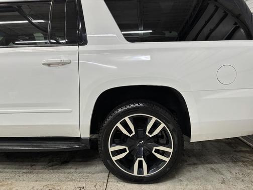 2018 Chevrolet Suburban Premier