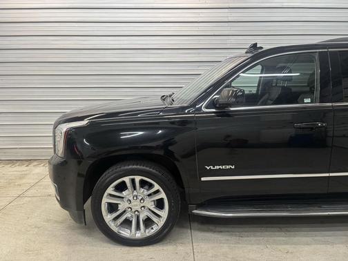 2017 GMC Yukon SLT