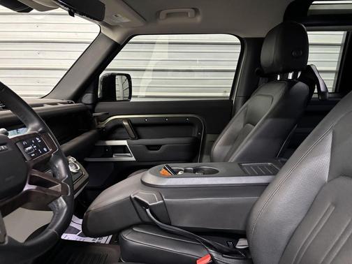 2021 Land Rover Defender 90 First Edition