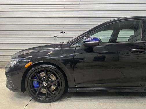 2023 Volkswagen Golf R 20th Anniversary Edition