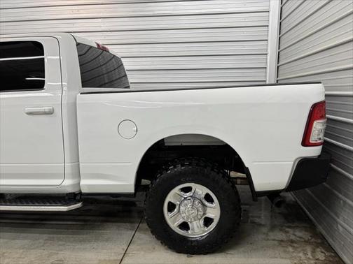 2020 RAM 2500 Big Horn Crew Cab 4X4 6'4' Box