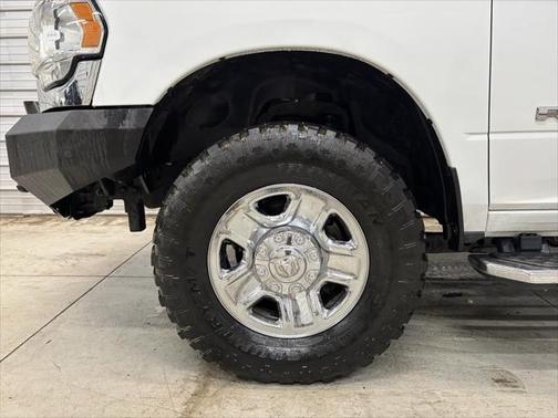2020 RAM 2500 Big Horn Crew Cab 4X4 6'4' Box