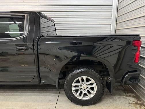 Black 2022 Chevrolet Silverado 1500 RST