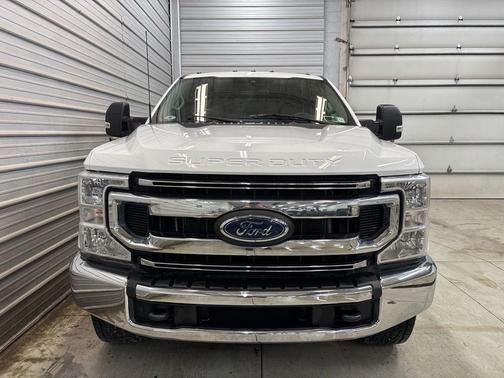 Oxford White 2022 Ford F-250 XL