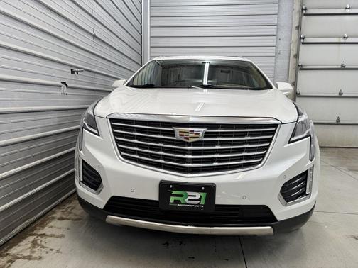 2019 Cadillac XT5 Platinum