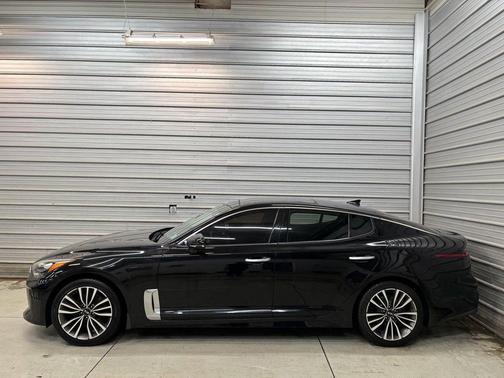2019 Kia Stinger Base