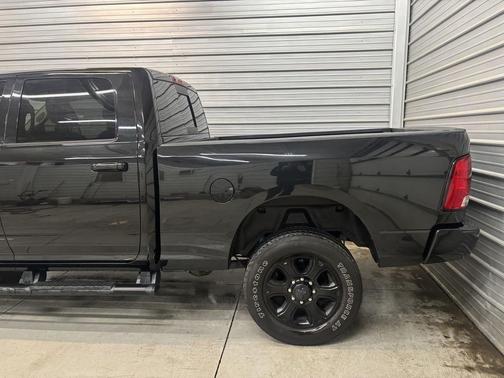 2017 RAM 2500 Big Horn Crew Cab 4x4 6'4' Box
