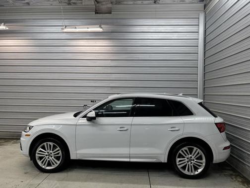 2019 Audi Q5 2.0T Premium Plus