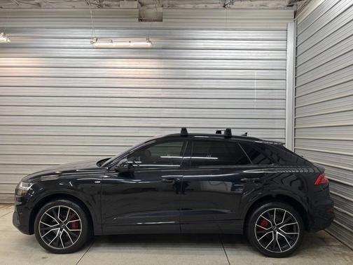 Orca Black Metallic 2021 Audi Q8 55 Premium Plus