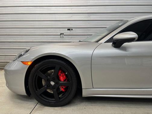 2017 Porsche 718 Cayman S