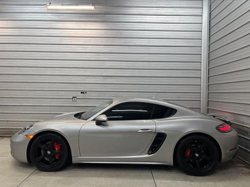 2017 Porsche 718 Cayman S