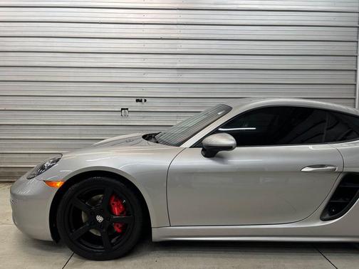 2017 Porsche 718 Cayman S