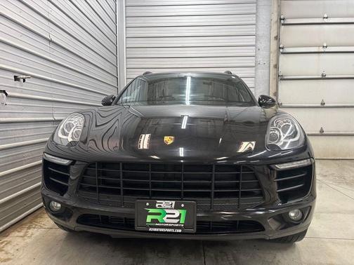 2017 Porsche Macan Base