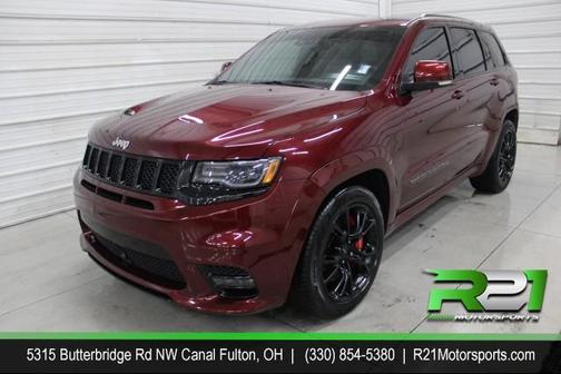 Photo 3 of 36 of 2017 Jeep Grand Cherokee SRT