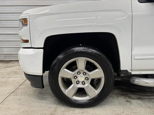 2018 Chevrolet Silverado 1500 2LT
