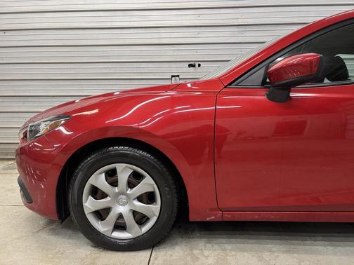 2015 Mazda Mazda3 i Sport