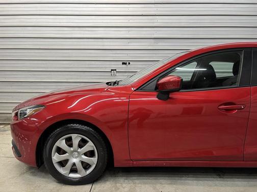 2015 Mazda Mazda3 i Sport