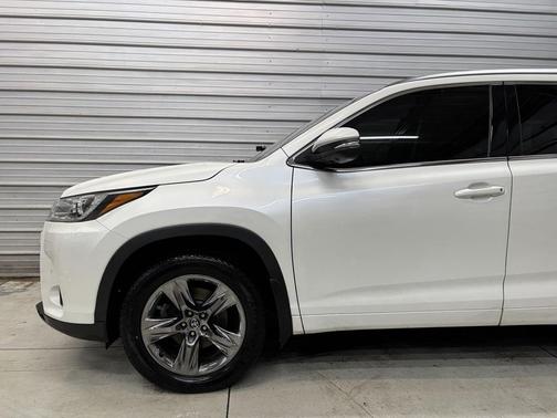 2018 Toyota Highlander Limited Platinum