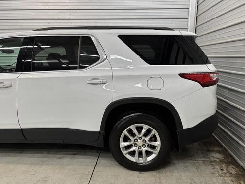 2021 Chevrolet Traverse LT Leather