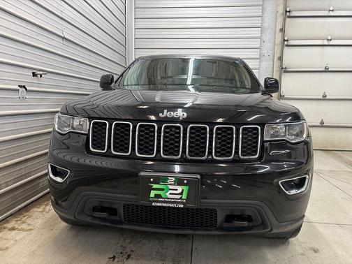 2020 Jeep Grand Cherokee Laredo