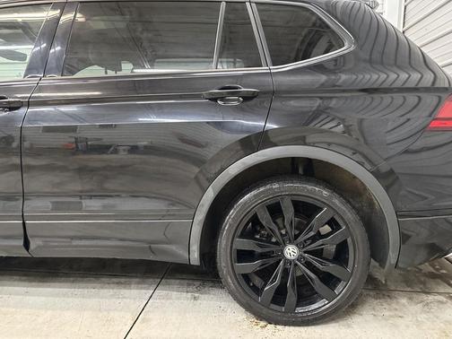 2021 Volkswagen Tiguan 2.0T SE R-Line Black 4MOTION