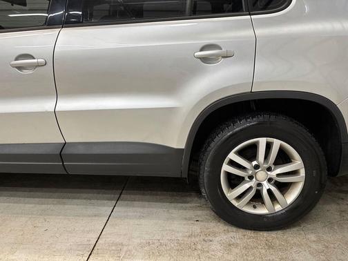Reflex Silver Metallic 2013 Volkswagen Tiguan S