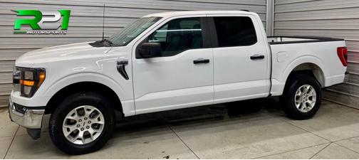 Oxford White 2023 Ford F-150 XLT