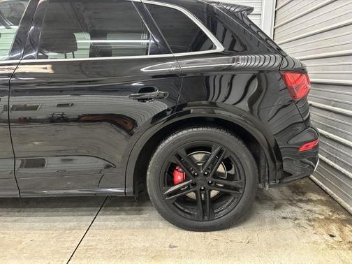 2018 Audi SQ5 3.0T Premium Plus