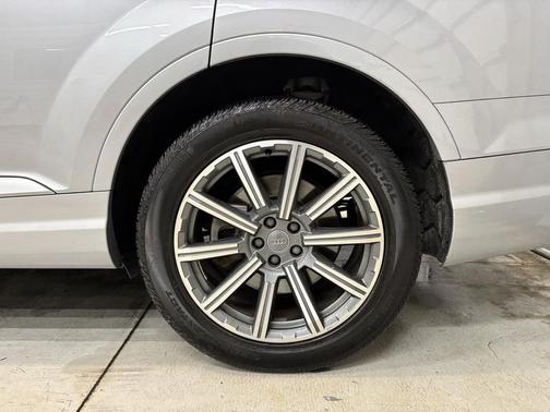 2019 Audi Q7 45 Premium Plus