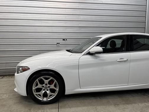 2020 Alfa Romeo Giulia Ti