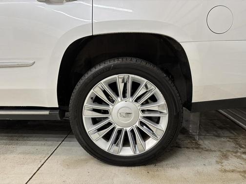 2018 Cadillac Escalade Platinum