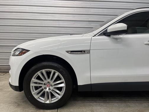 2019 Jaguar F-PACE 25t Prestige