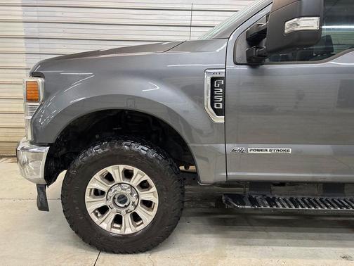 Gray Metallic 2022 Ford F-250 XLT