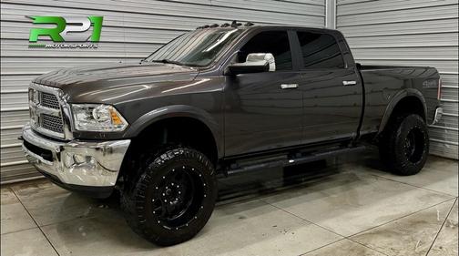 2017 RAM 2500 Laramie Crew Cab 4x4 6'4' Box