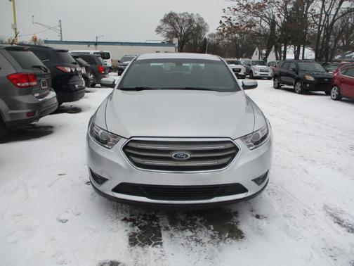 2016 Ford Taurus SEL