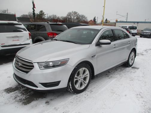 2016 Ford Taurus SEL