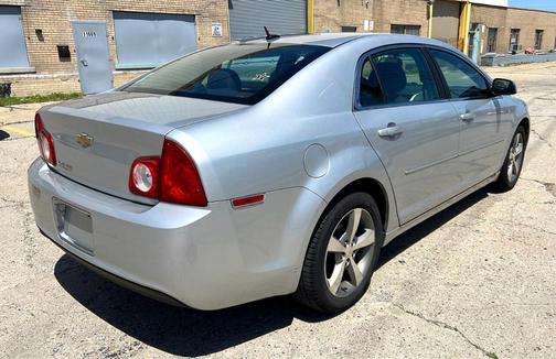 2011 Chevrolet Malibu 1LT