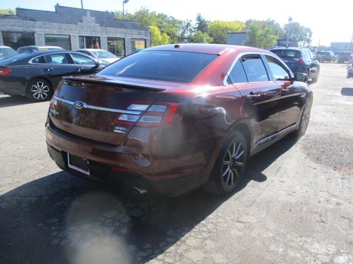 2016 Ford Taurus SEL
