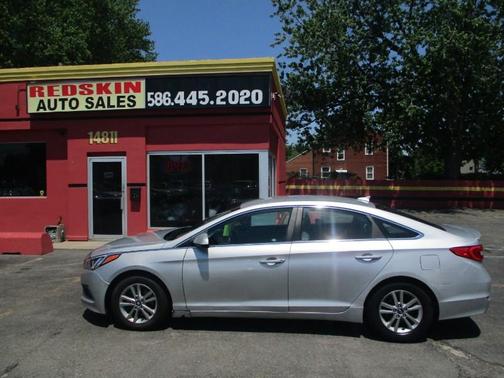 2016 Hyundai SONATA SE